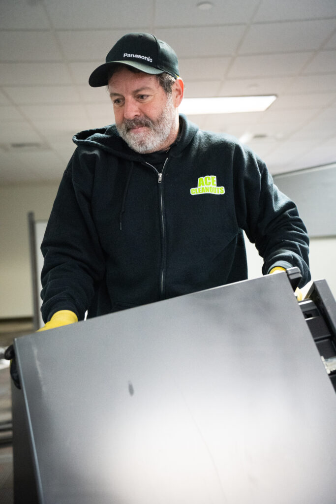 Junk Removal for Landlords: How to Clean Out a Rental Fast